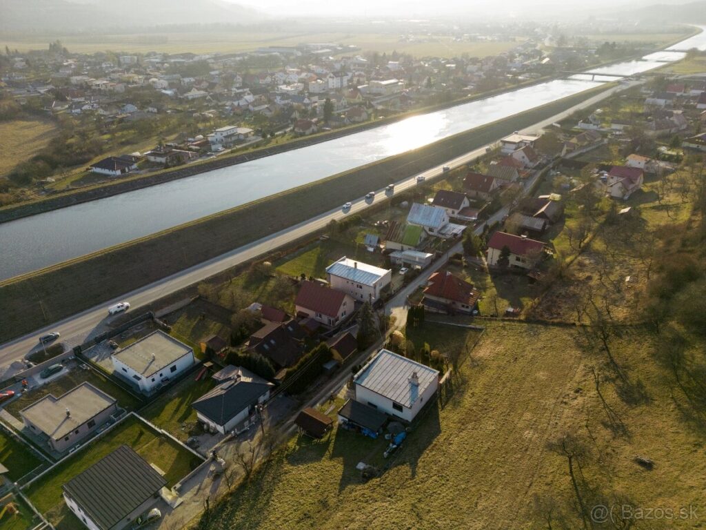 175993862 (18)