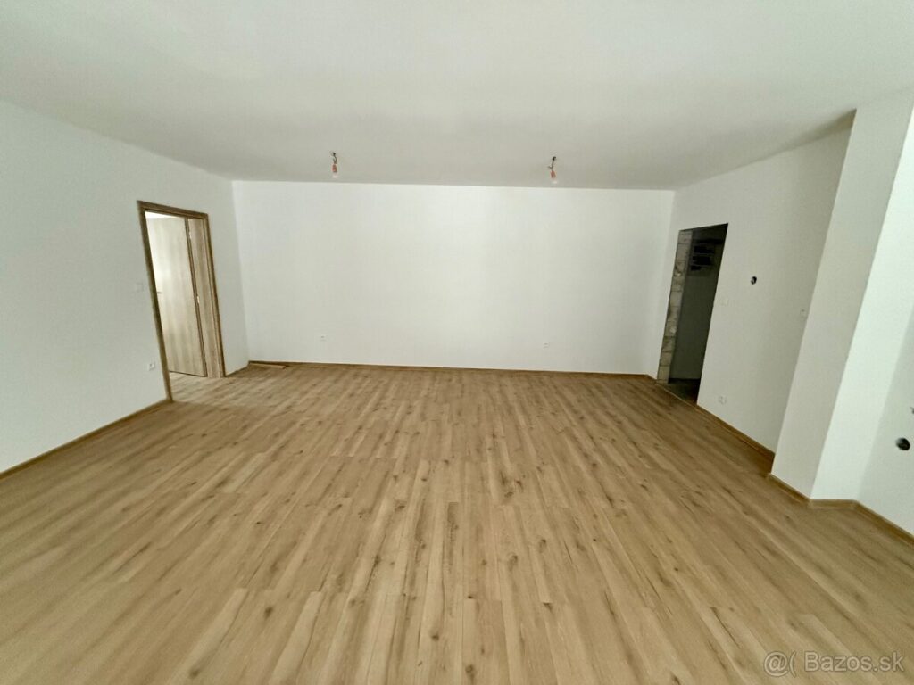 176363397 (2)